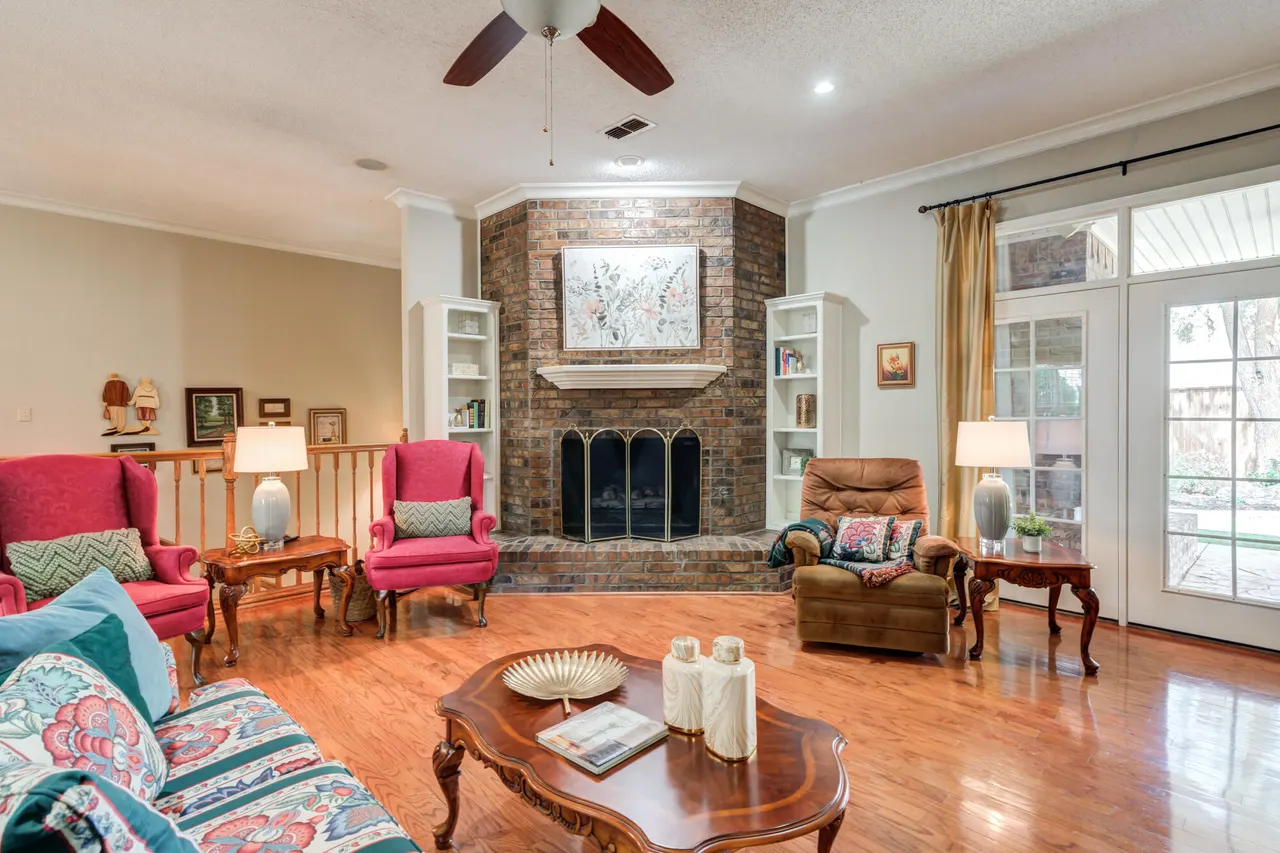 Photo 8 — 112 N York Avenue, Lubbock, TX 79416