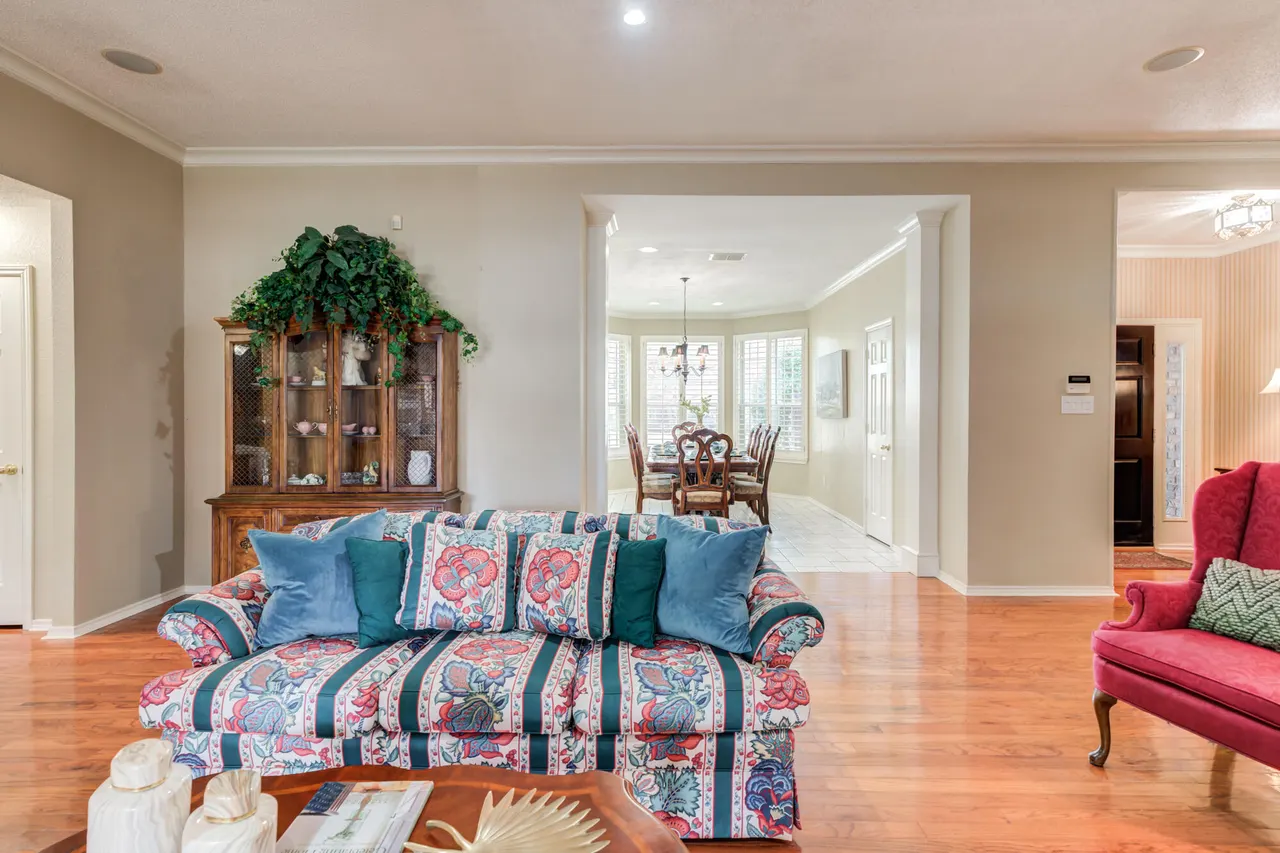 Photo 12 — 112 N York Avenue, Lubbock, TX 79416