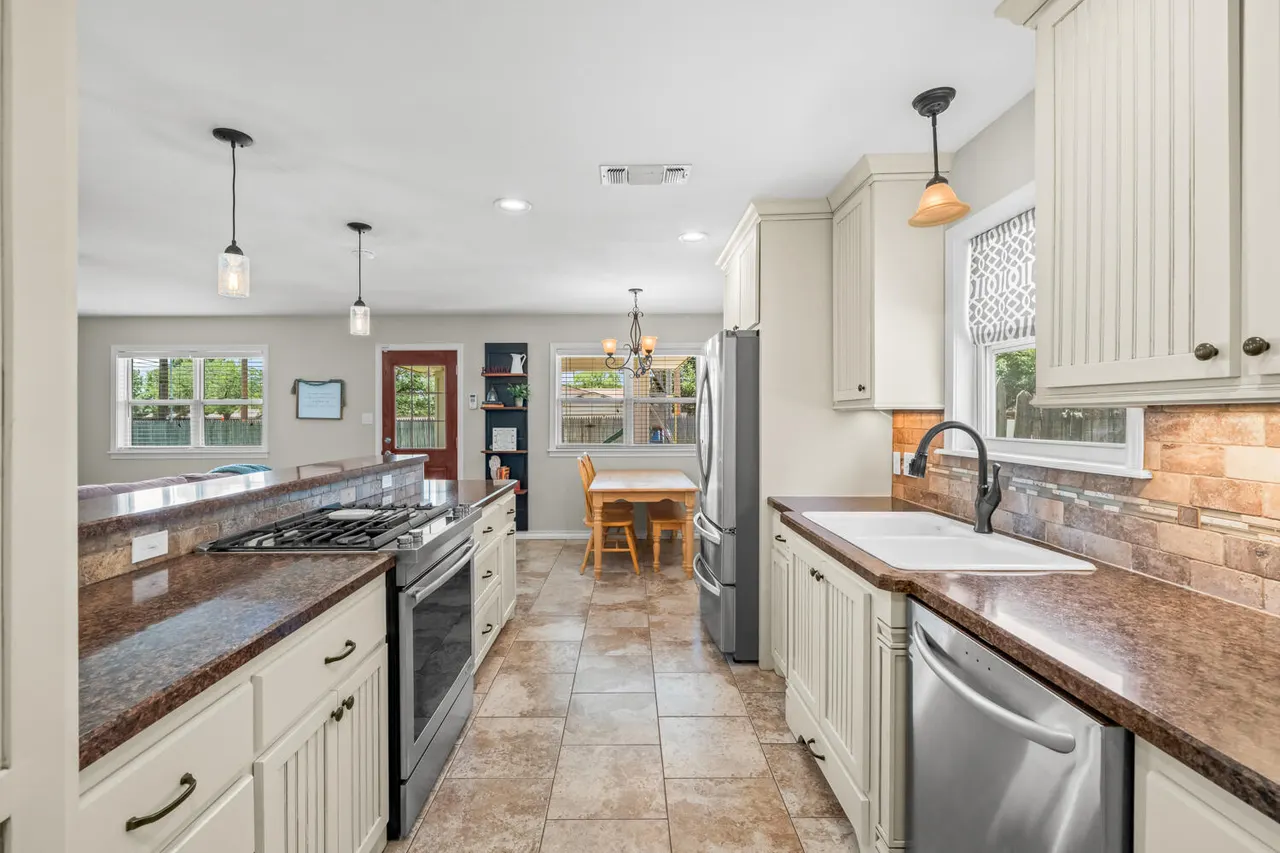 Photo 8 — 4801 53rd Street, Lubbock, TX 79414