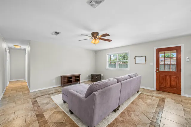 Photo 4 — 4801 53rd Street, Lubbock, TX 79414