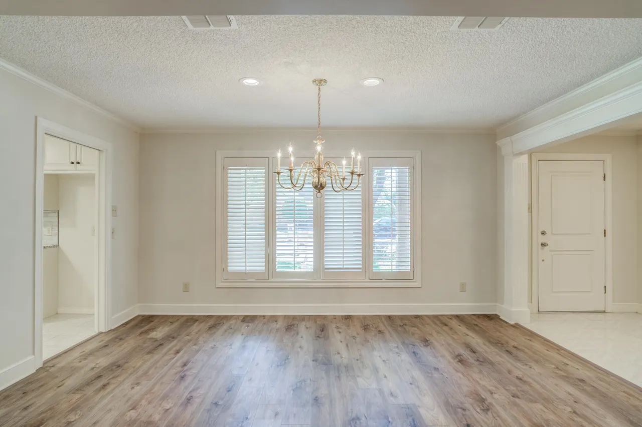 Photo 3 — 8602 Utica Avenue, Lubbock, TX 79424