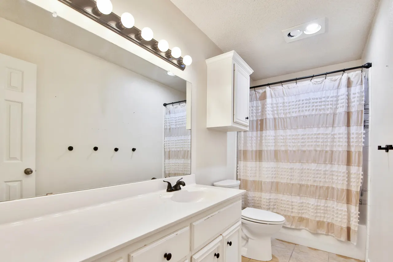 Photo 23 — 9806 Iola Avenue, Lubbock, TX 79424