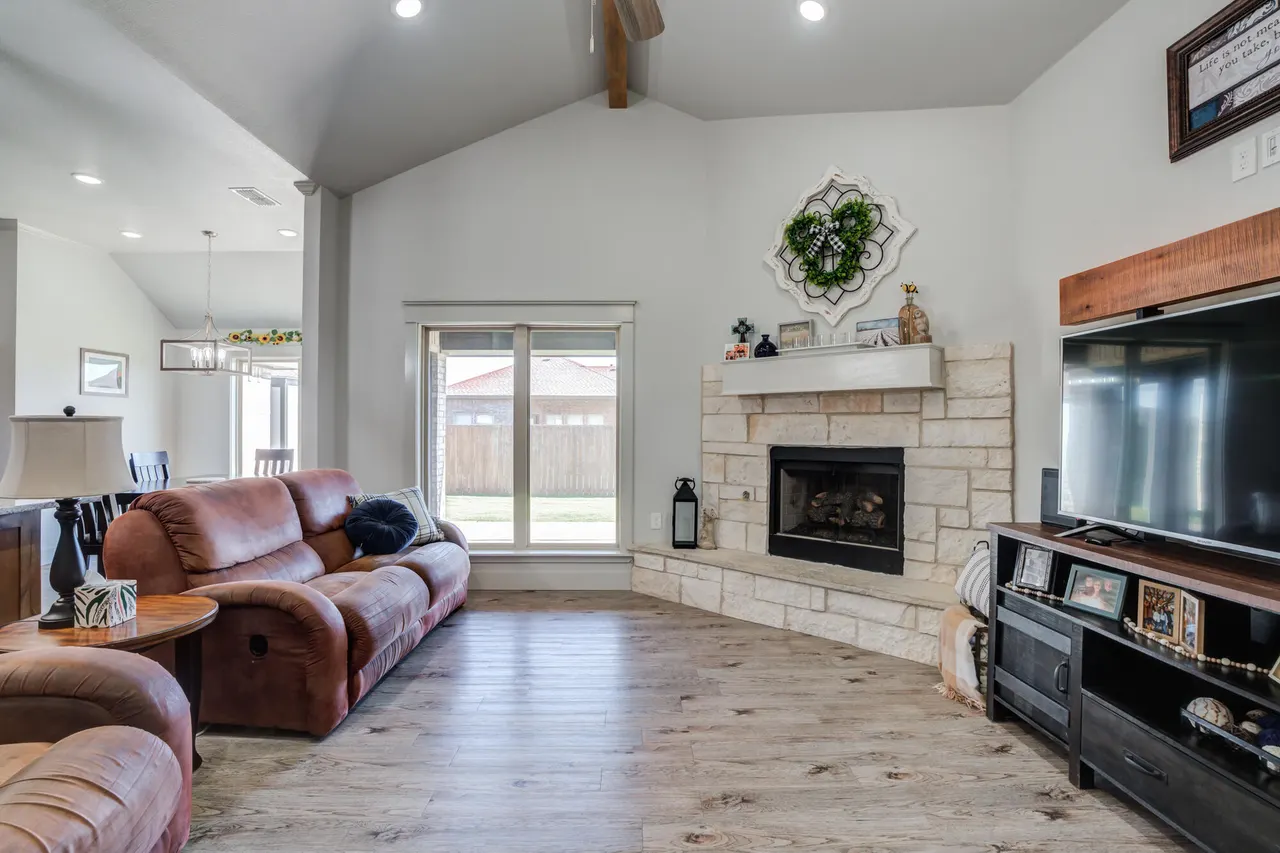 Photo 4 — 2904 138th Street, Lubbock, TX 79423