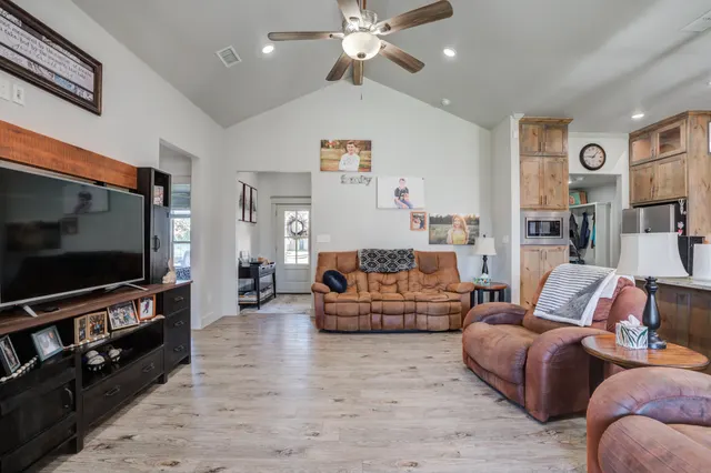Photo 8 — 2904 138th Street, Lubbock, TX 79423