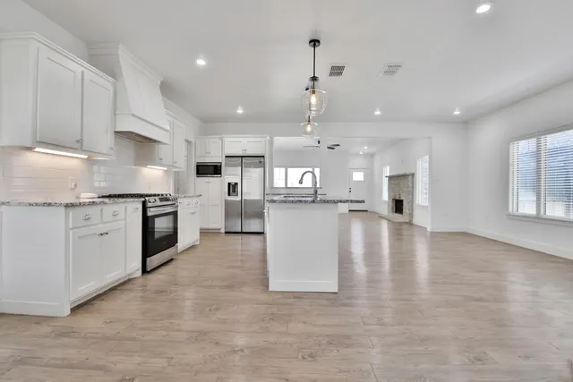 Photo 7 — 10117 Avenue W, Lubbock, TX 79423