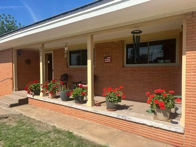 Photo 3 — 302 SW 5th Street, Lockney, TX 79241