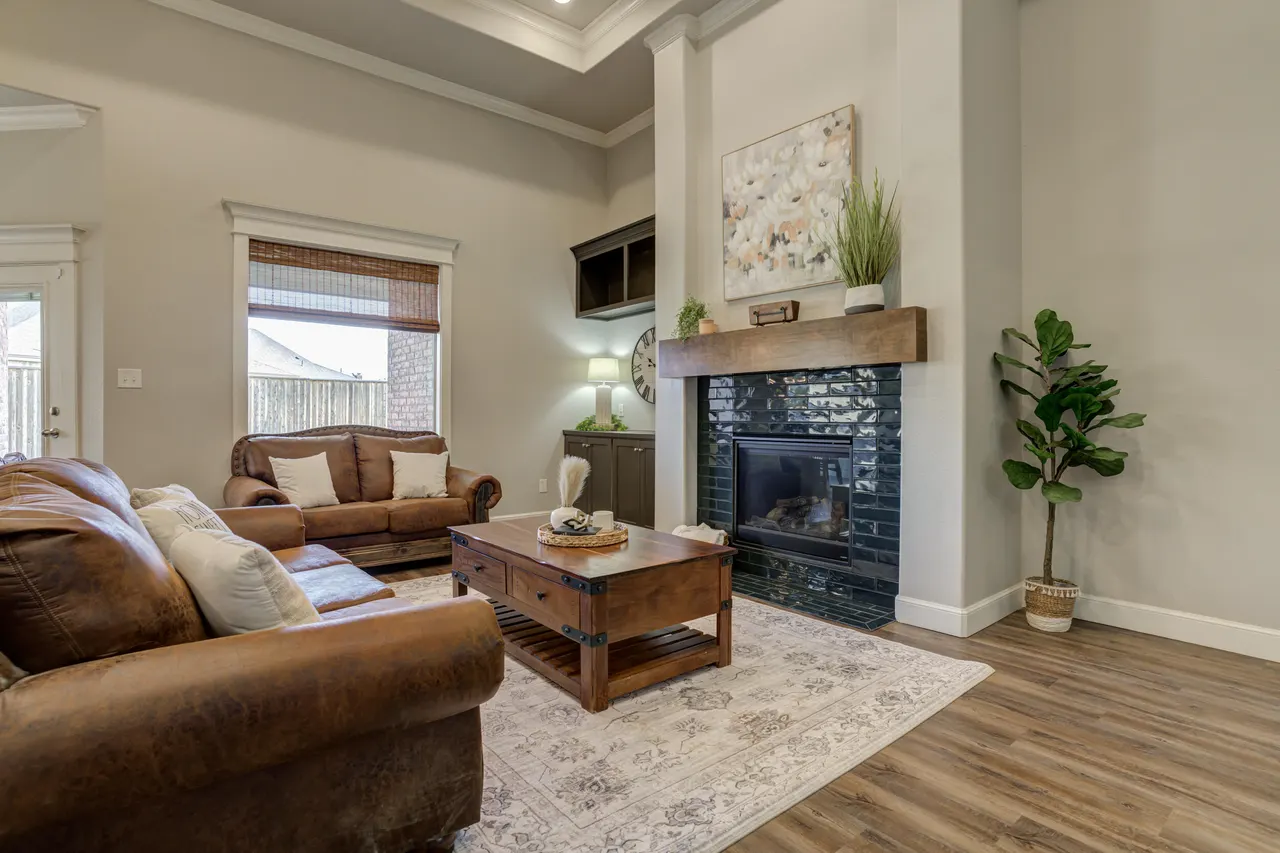 Photo 5 — 712 Ventoso Circle, Wolfforth, TX 79382