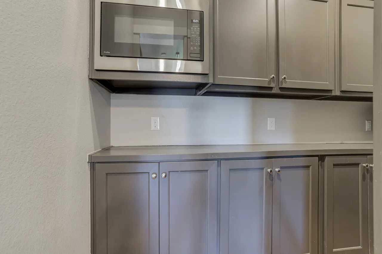 Photo 18 — 712 Ventoso Circle, Wolfforth, TX 79382