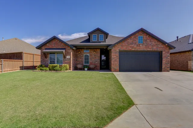 Front exterior — 712 Ventoso Circle, Wolfforth, TX 79382