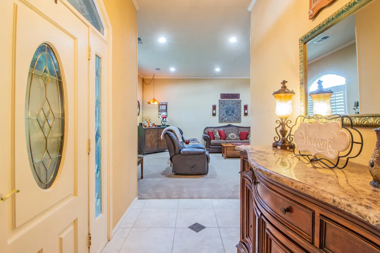 Photo 3 — 4207 97th Place, Lubbock, TX 79423