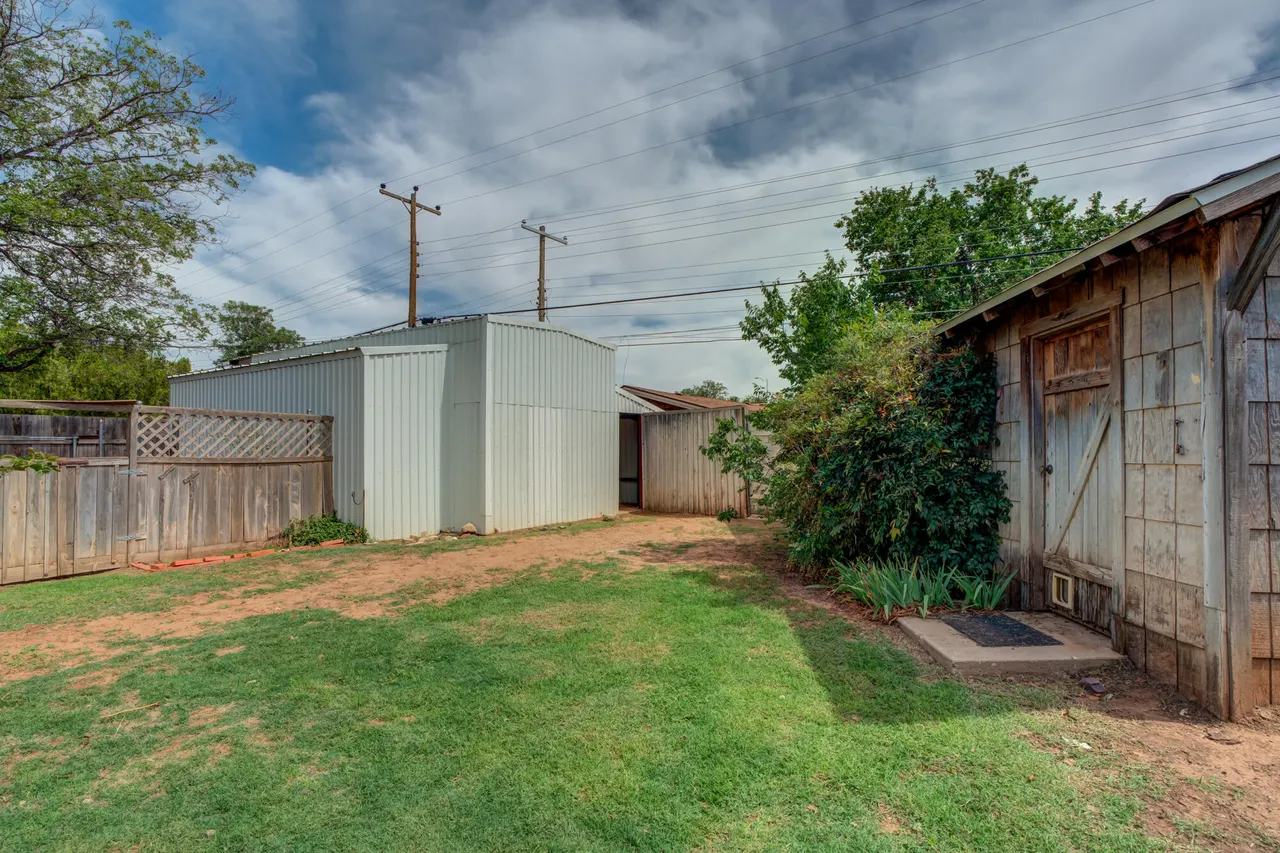 Photo 37 — 5001 13th Street, Lubbock, TX 79416
