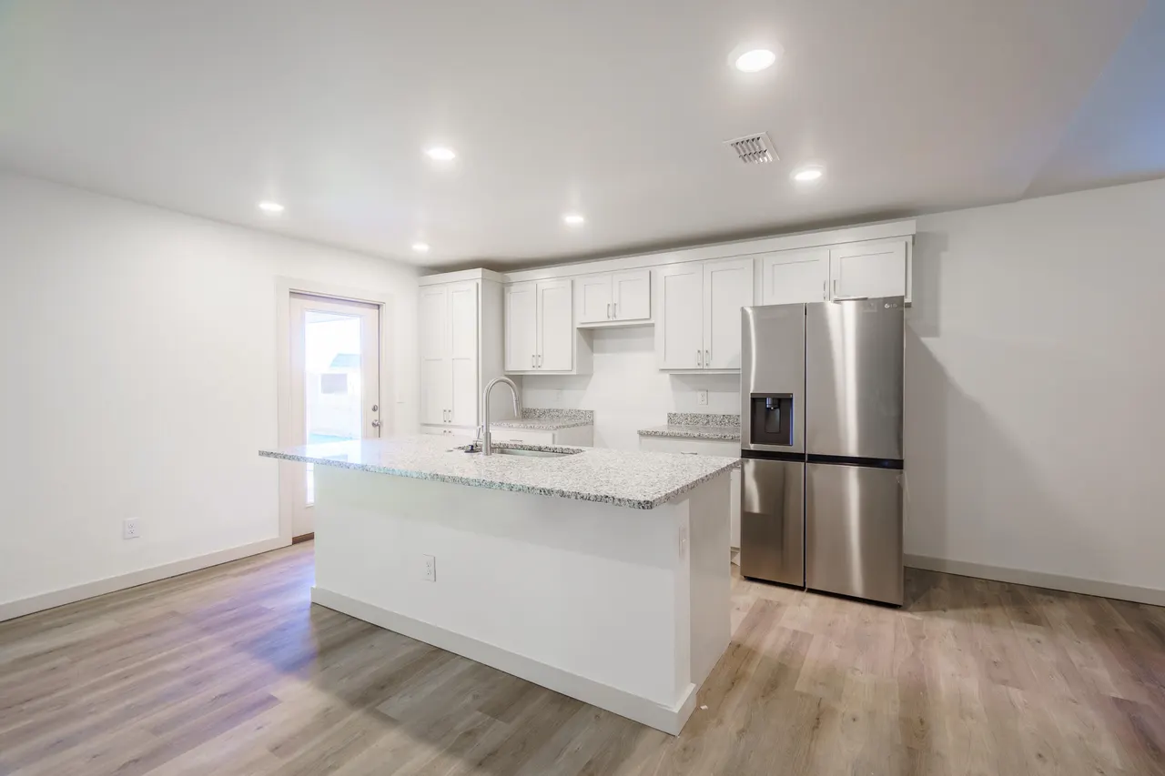Photo 5 — 404 51st Street, Lubbock, TX 79404