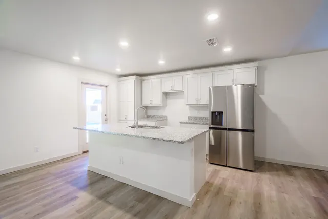 Photo 5 — 404 51st Street, Lubbock, TX 79404