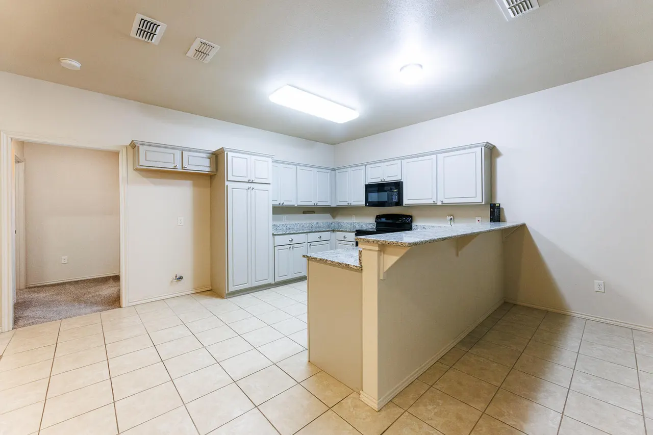 Photo 12 — 3113 113th Street, Lubbock, TX 79423