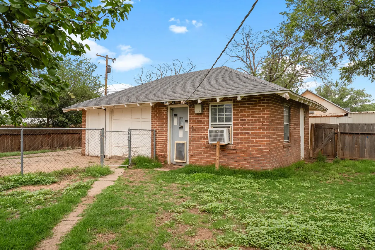 Photo 22 — 500 W Garza Street, Slaton, TX 79364