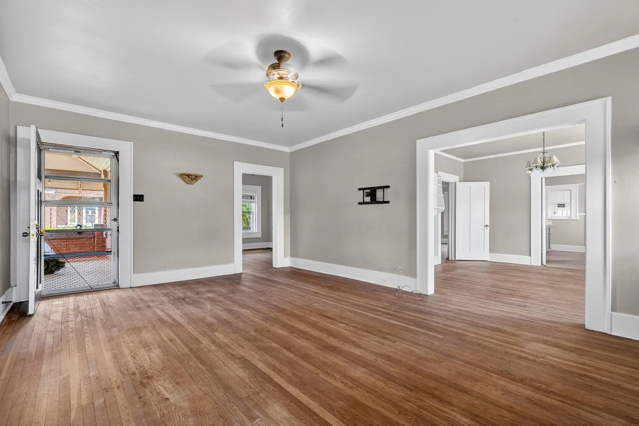 Photo 6 — 500 W Garza Street, Slaton, TX 79364