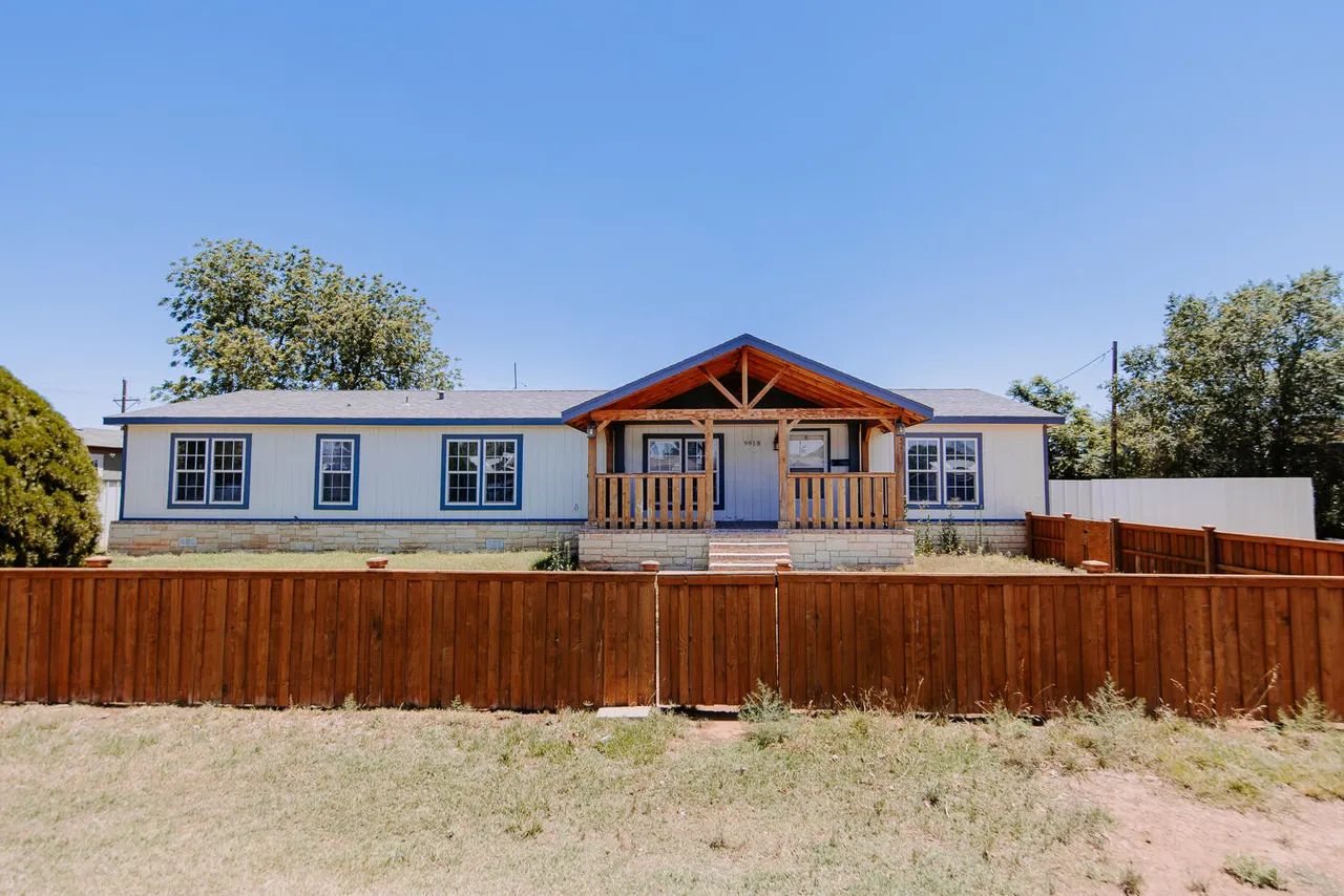 Photo 18 — 9918 N Chester Avenue, Lubbock, TX 79415