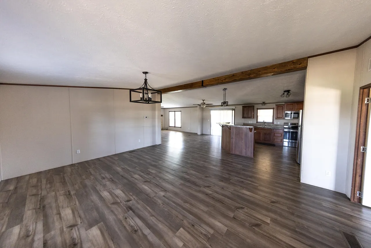 Photo 3 — 9918 N Chester Avenue, Lubbock, TX 79415