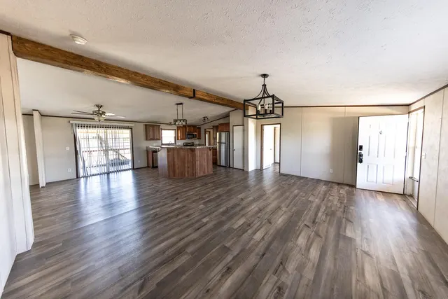 Photo 5 — 9918 N Chester Avenue, Lubbock, TX 79415