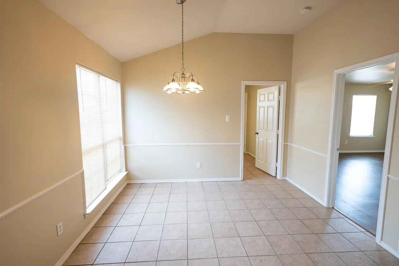 Photo 6 — 6717 89th Street, Lubbock, TX 79424