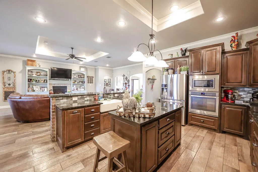 Photo 15 — 6140 86th Street, Lubbock, TX 79424