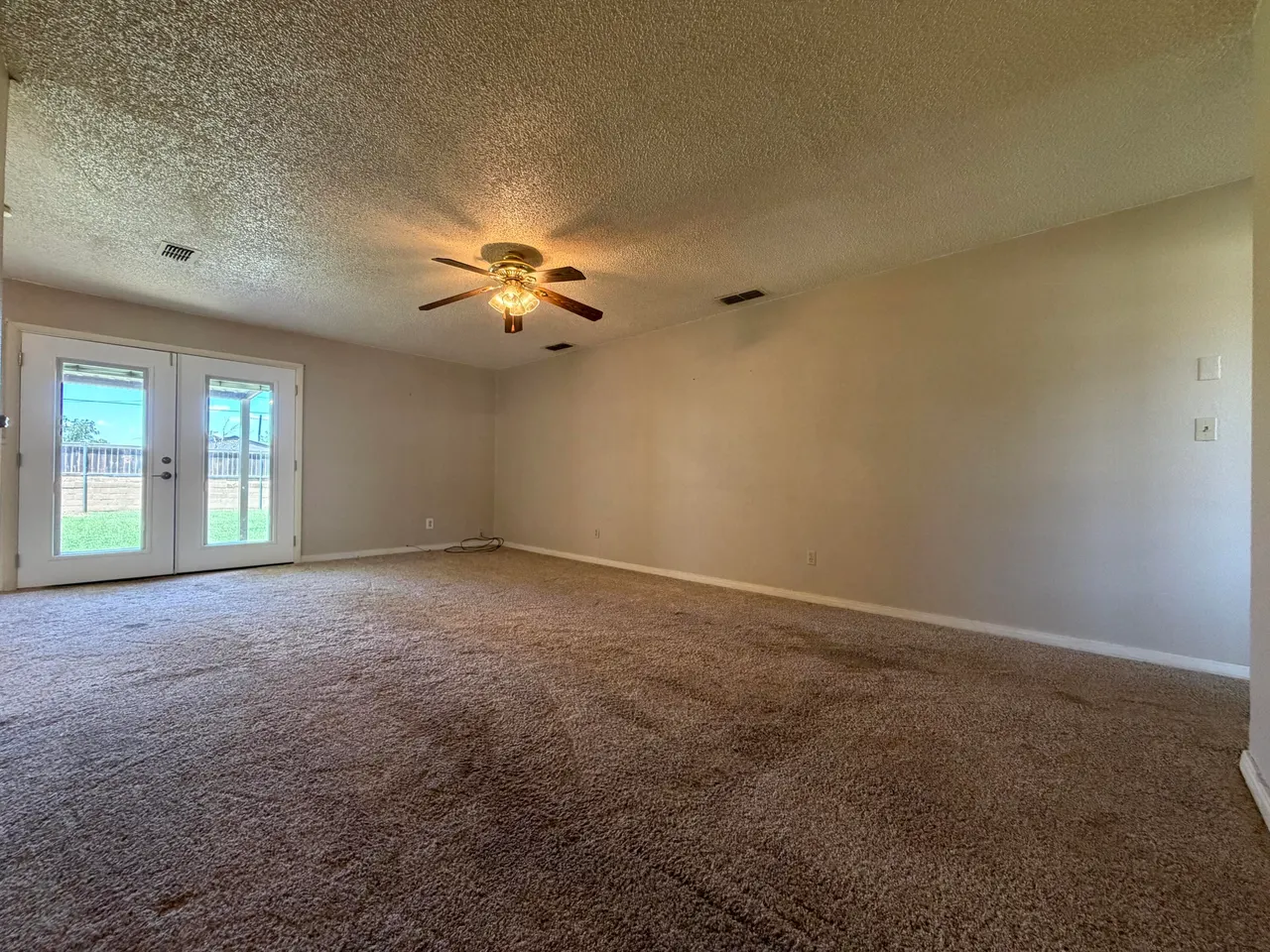 Photo 18 — 711 E Oak Street, Brownfield, TX 79316