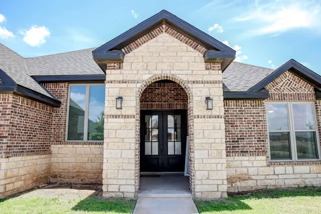 Photo 4 — 7041 99th Street, Lubbock, TX 79424