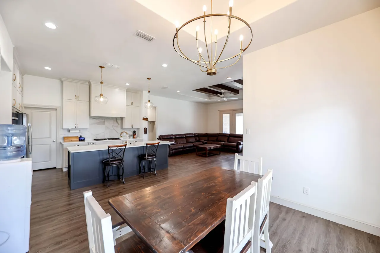Photo 11 — 7041 99th Street, Lubbock, TX 79424