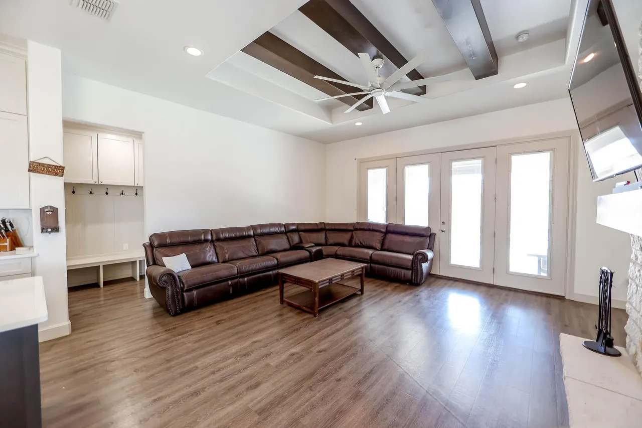 Photo 12 — 7041 99th Street, Lubbock, TX 79424