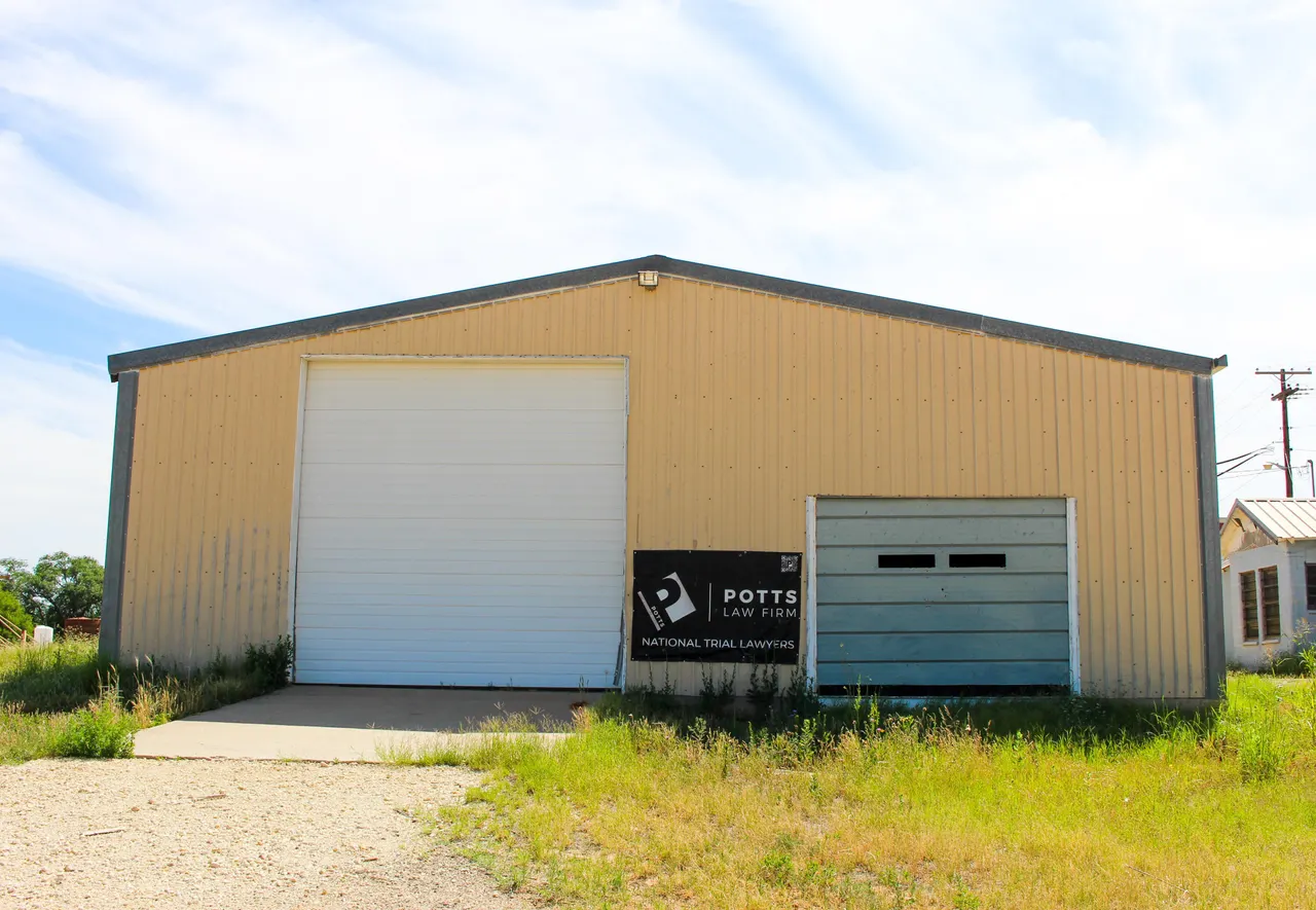 Photo 55 — 214 W Bryan Avenue, Loraine, TX 79532