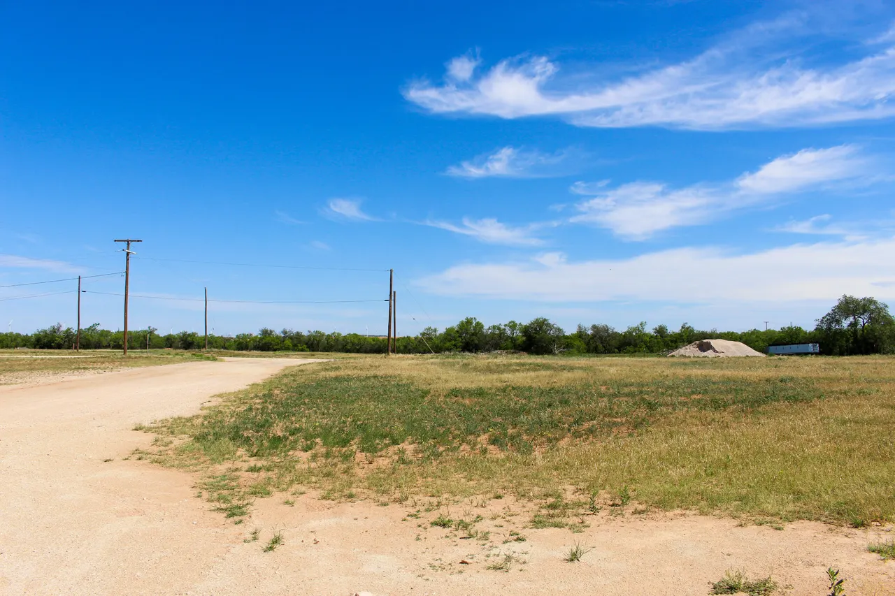 Photo 71 — 214 W Bryan Avenue, Loraine, TX 79532