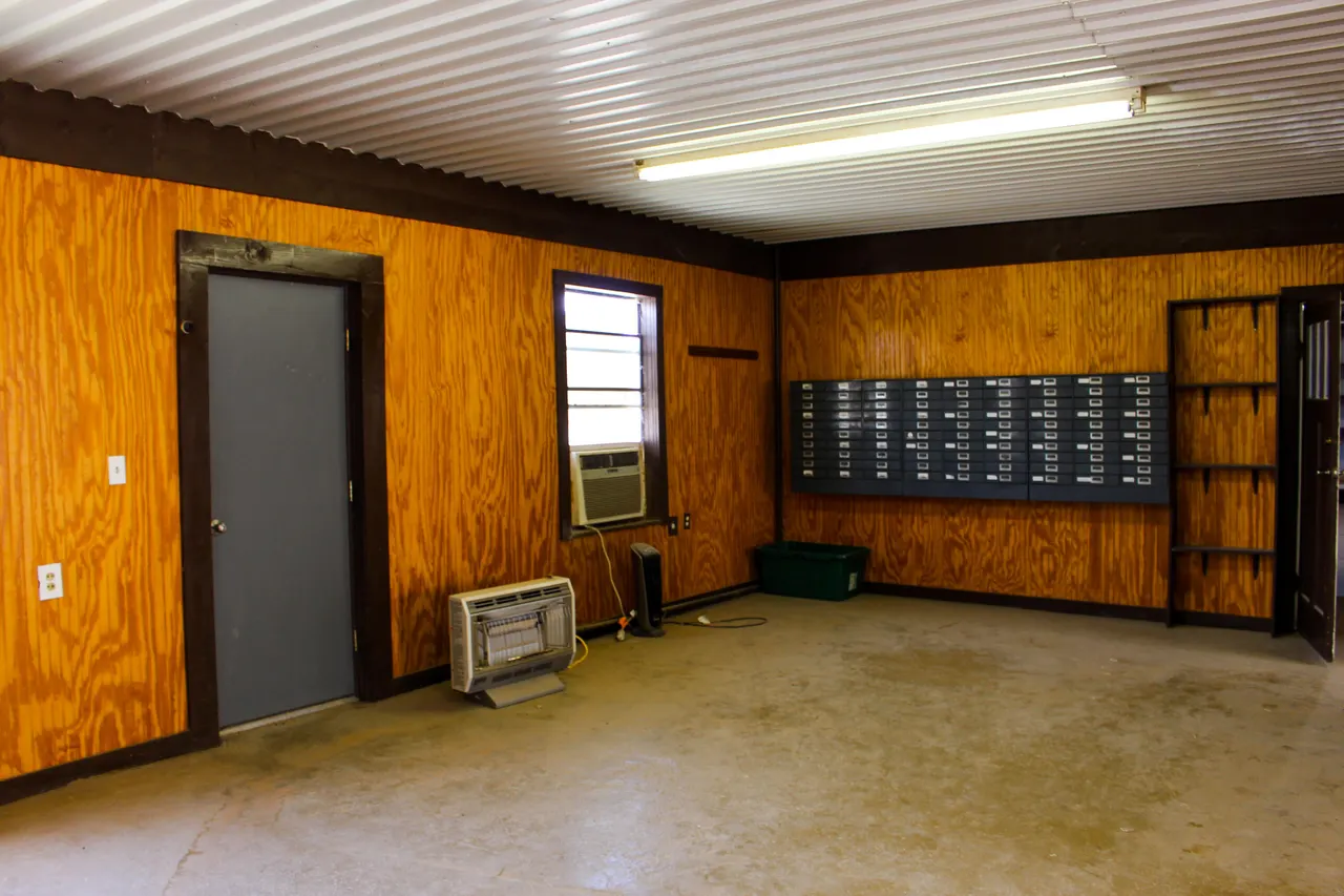 Photo 34 — 214 W Bryan Avenue, Loraine, TX 79532