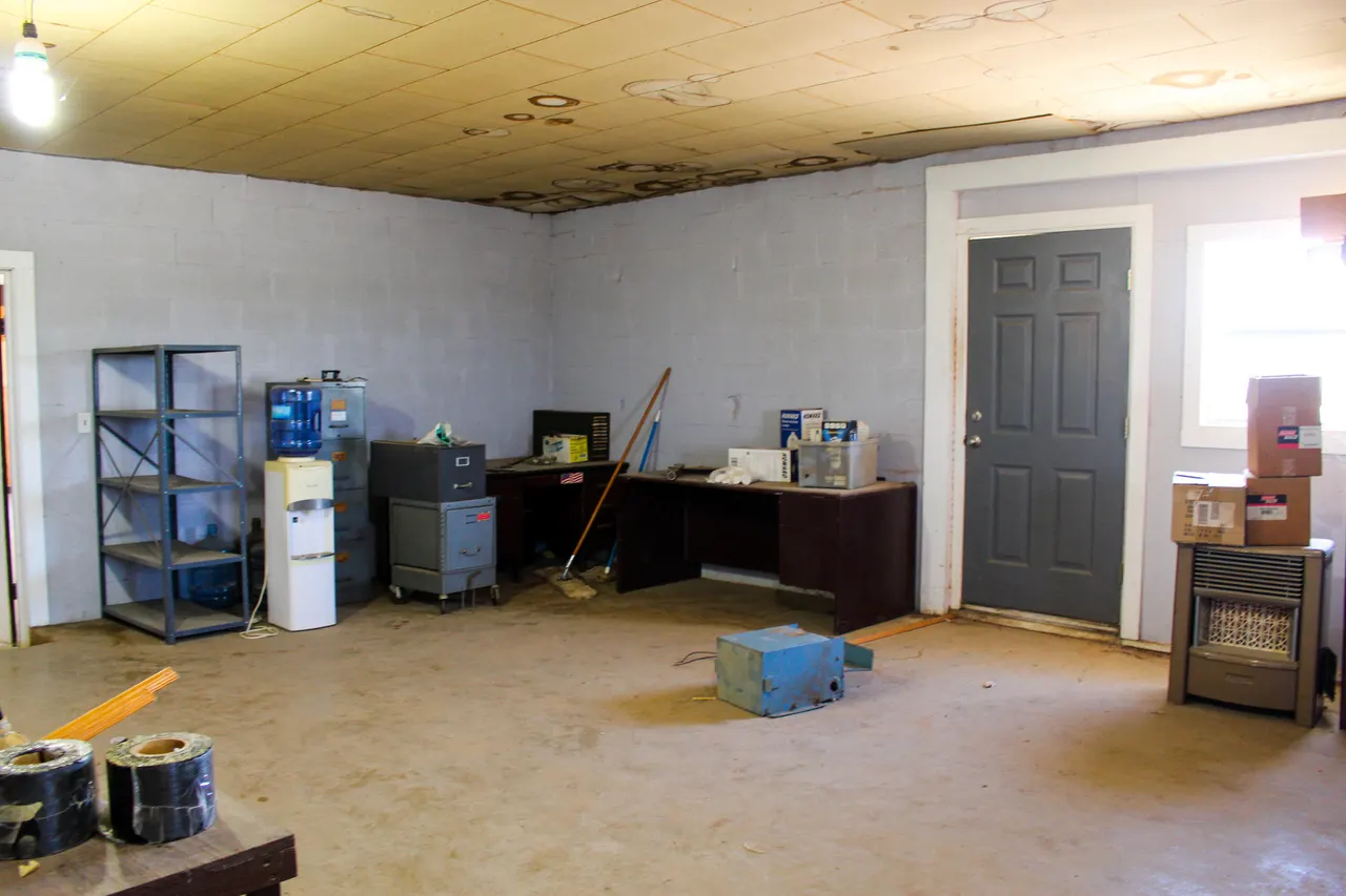 Photo 43 — 214 W Bryan Avenue, Loraine, TX 79532