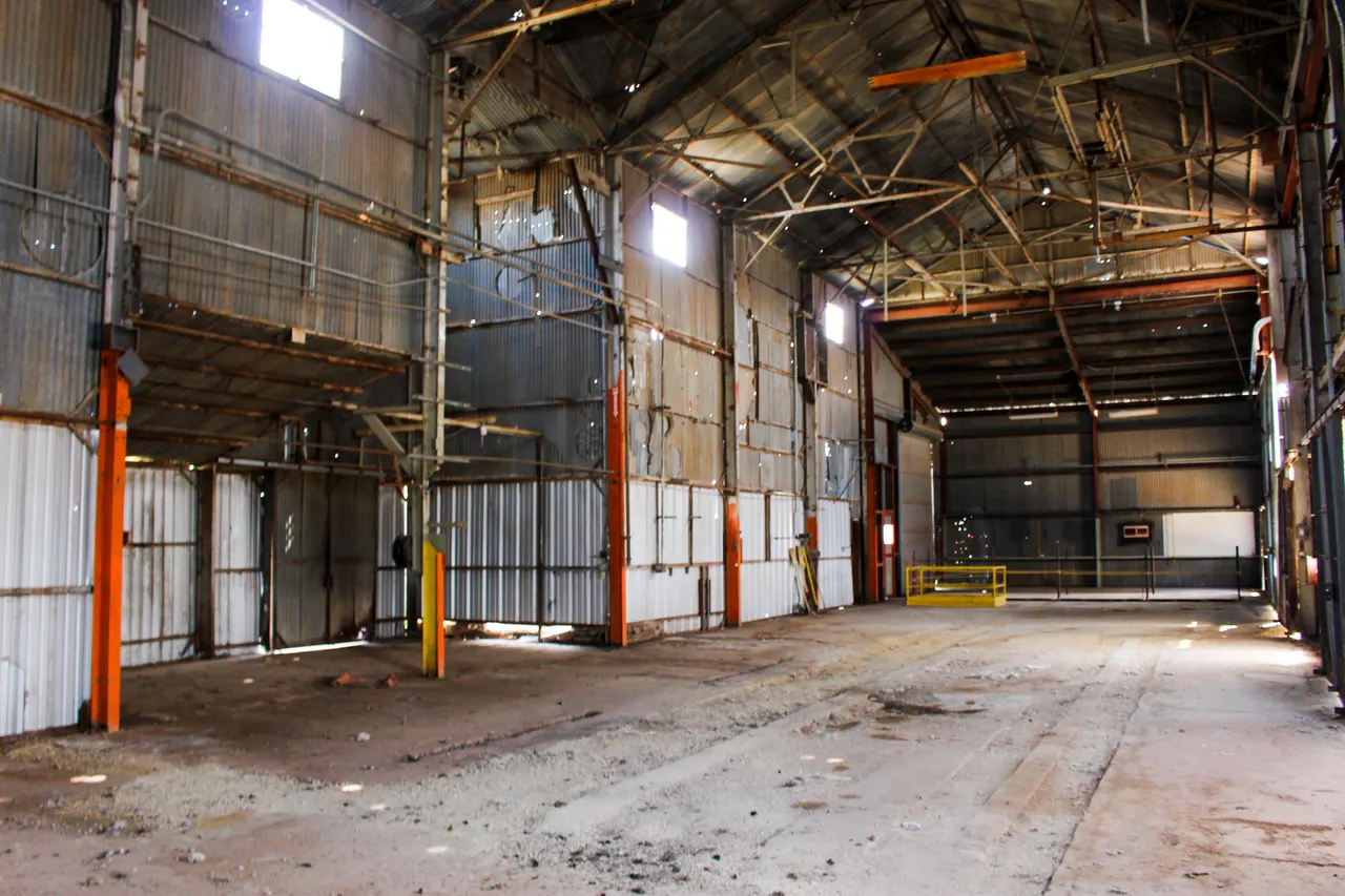 Photo 11 — 214 W Bryan Avenue, Loraine, TX 79532