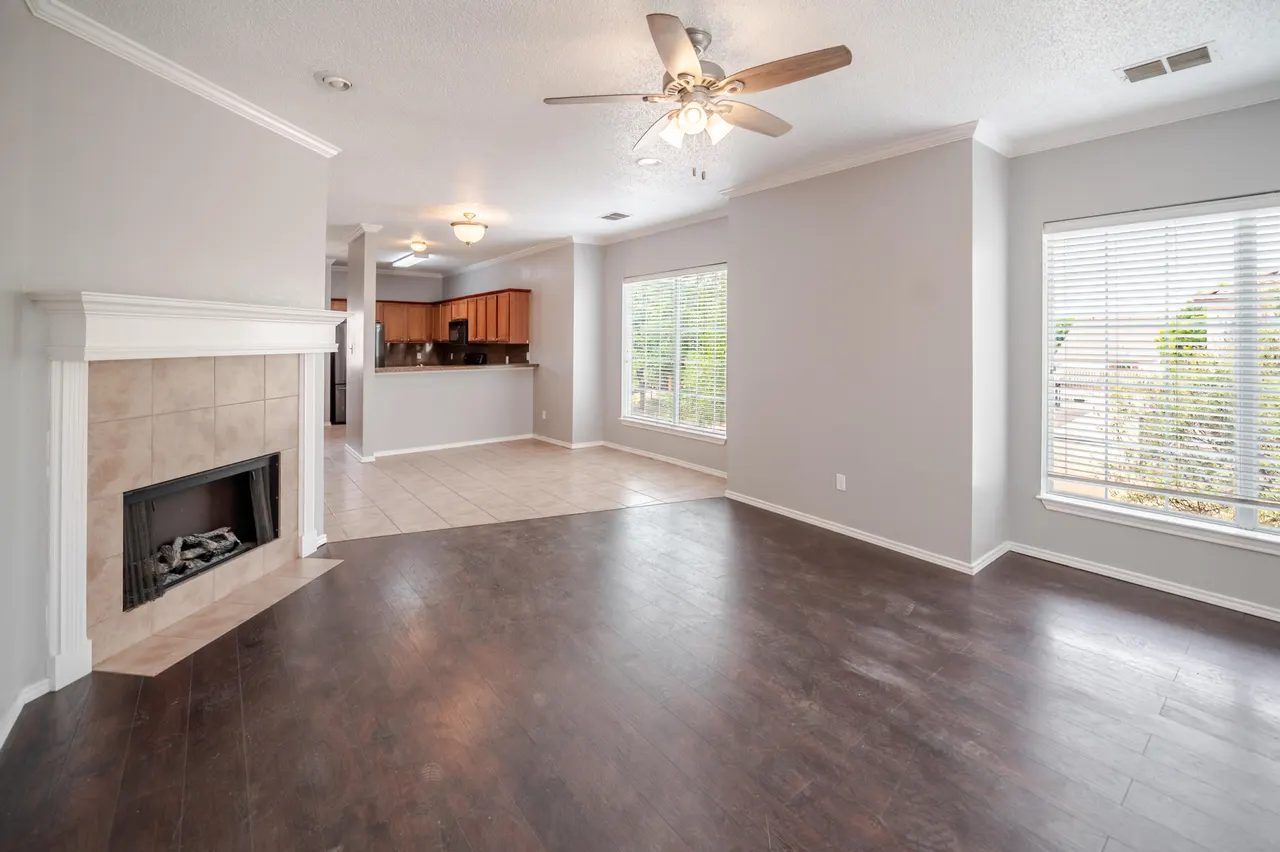 Photo 10 — 2111 Main Street Apt 1, Lubbock, TX 79401