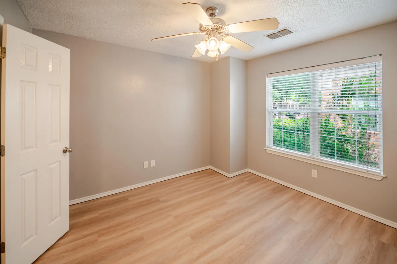 Photo 14 — 2111 Main Street Apt 1, Lubbock, TX 79401