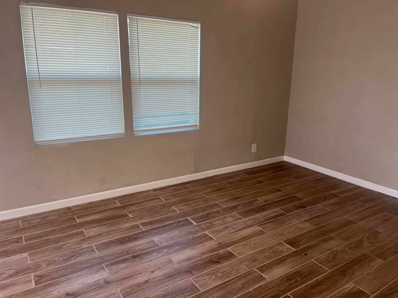 Photo 3 — 2419 39th Street, Lubbock, TX 79412