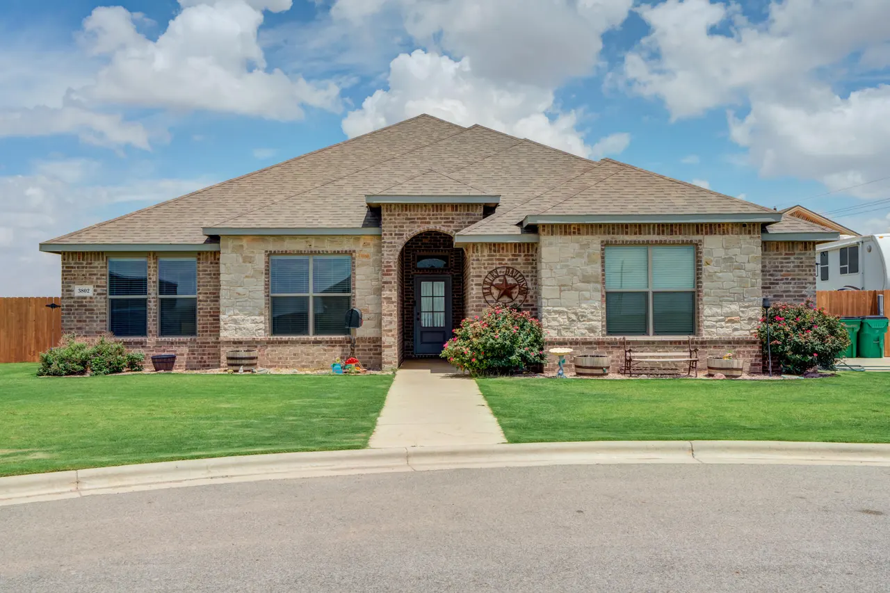 Front exterior — 3802 County Road 7665, Lubbock, TX 79423