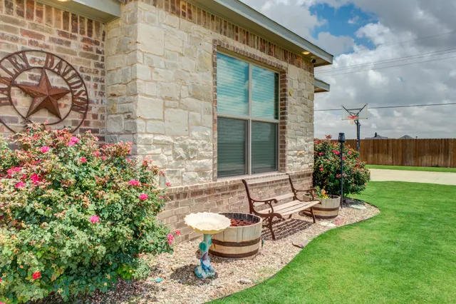 Photo 5 — 3802 County Road 7665, Lubbock, TX 79423