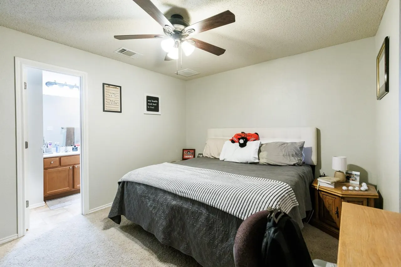 Photo 25 — 2106 Main Street 9, Lubbock, TX 79401