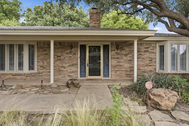 Photo 3 — 3516 92nd Street, Lubbock, TX 79423