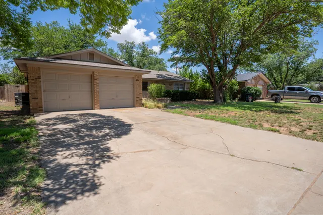 Photo 3 — 4404 59th Street, Lubbock, TX 79414