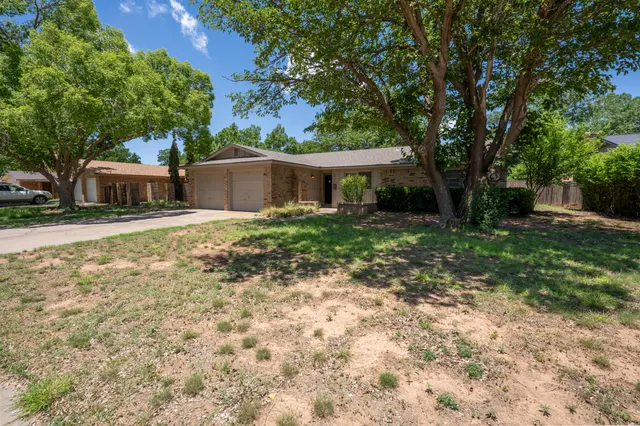 Photo 2 — 4404 59th Street, Lubbock, TX 79414