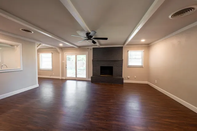 Photo 7 — 4404 59th Street, Lubbock, TX 79414