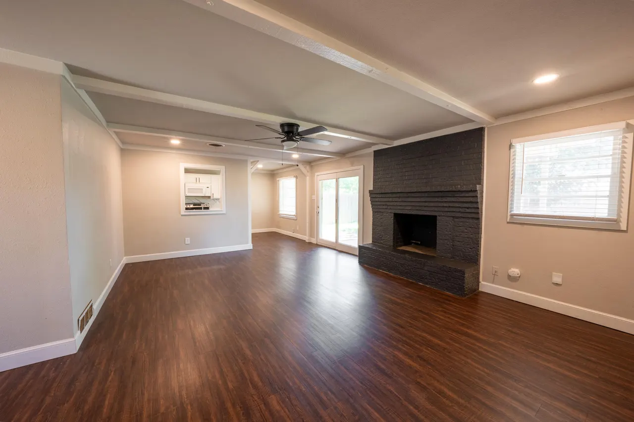 Photo 6 — 4404 59th Street, Lubbock, TX 79414