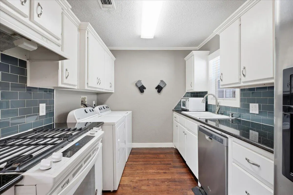 Photo 7 — 2211 23rd Street, Lubbock, TX 79411