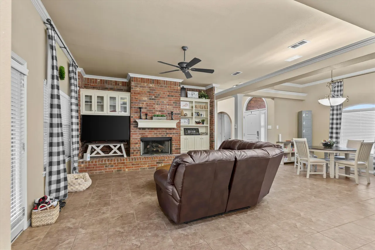 Photo 6 — 3618 106th Street, Lubbock, TX 79423