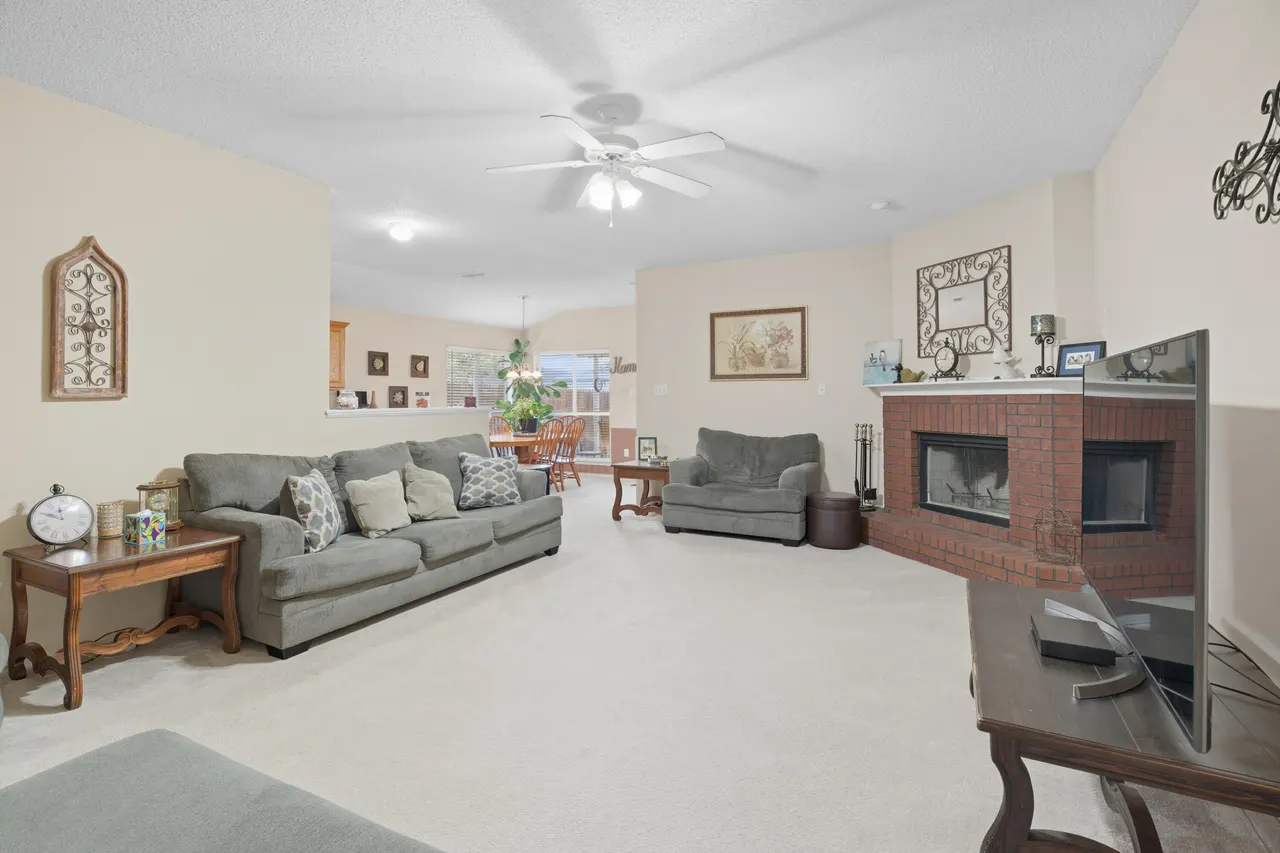 Photo 4 — 6119 16th Street, Lubbock, TX 79416