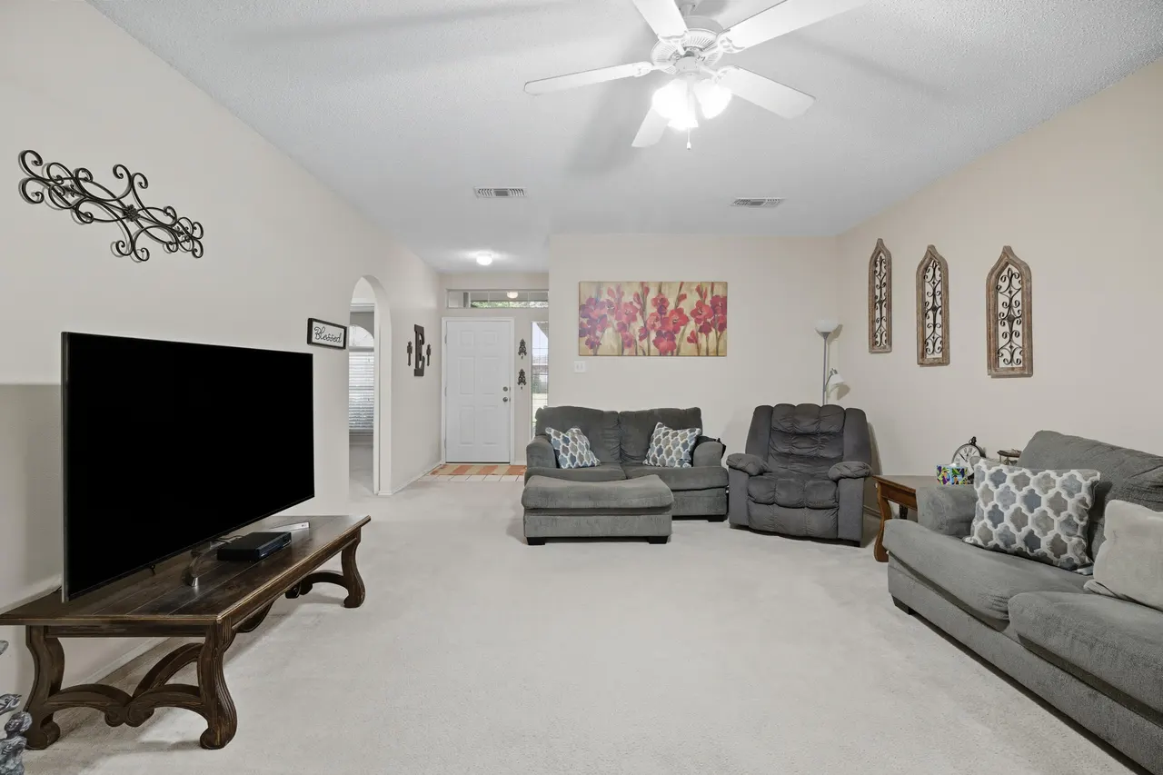 Photo 7 — 6119 16th Street, Lubbock, TX 79416