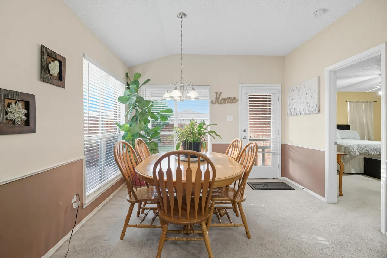 Photo 9 — 6119 16th Street, Lubbock, TX 79416